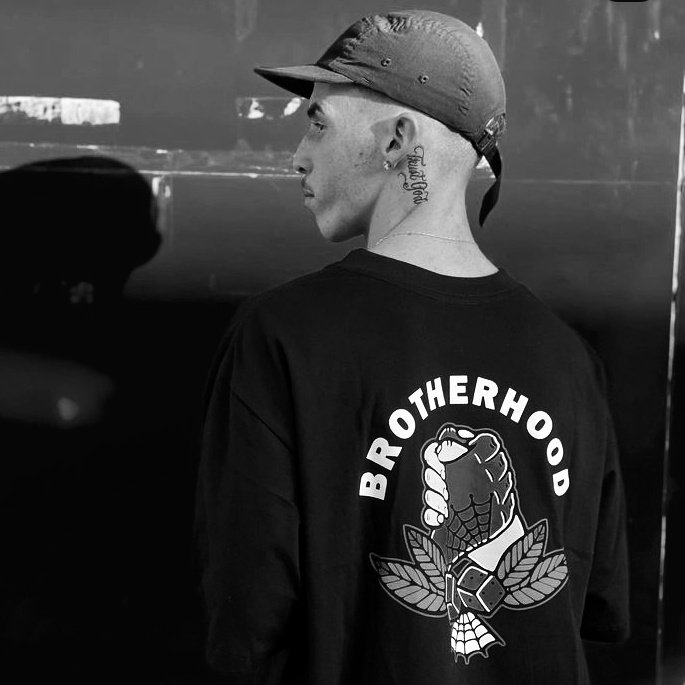 _browFf's tweet image. 2e2