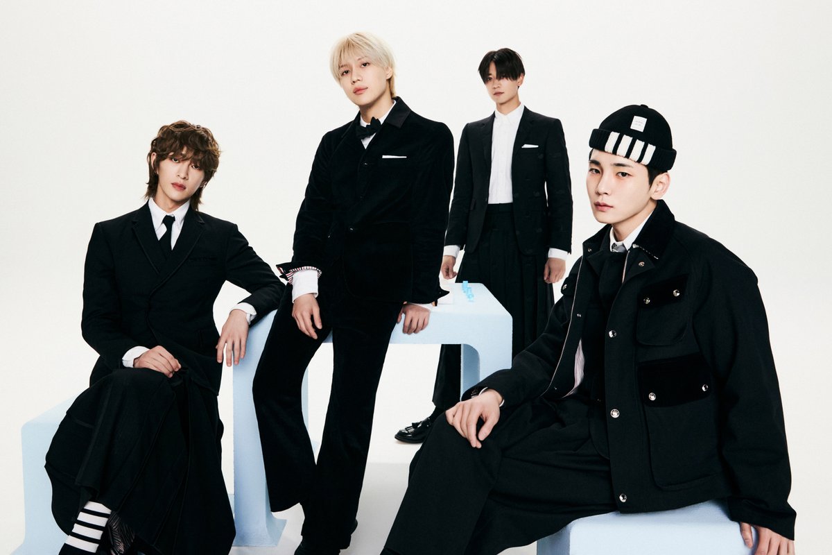 shineecharts's tweet photo. With over 350,000 copies sold on Circle Chart, #SHINee_HARD is now SHINee's best-selling album.

@SHINee #SHINee #샤이니 https://t.co/h86zg3n29v