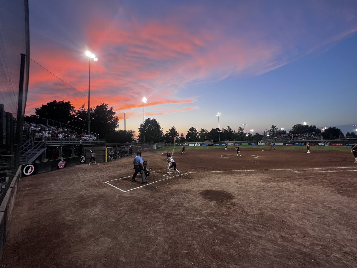 A beautiful night for state softball 

#iahssb