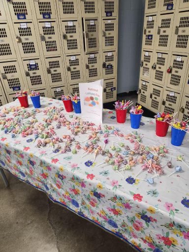 1177Lowes's tweet photo. Wednesday is just a little sweeter on National lollipop day!! @Anthony_Battle1 @BellAnyae https://t.co/UK3MeiQZud
