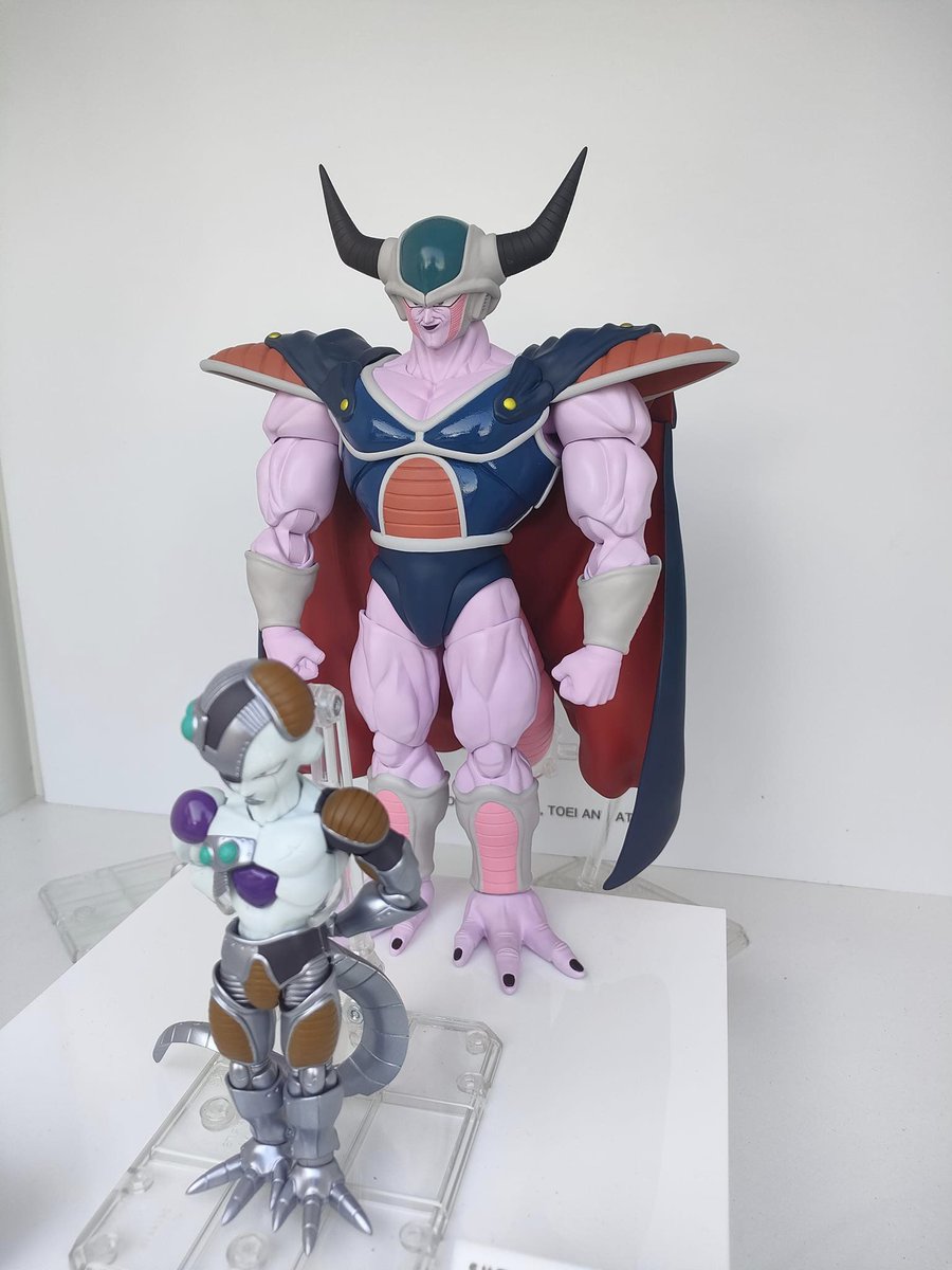 Mejor vistazo a las S.H.Figuarts exclusivas de la Comic-Con además de la sorpresa de ver a King Cold y Mecha Freezer

#SHFiguarts #SDCC #TamashiiNations #DragonBallZ