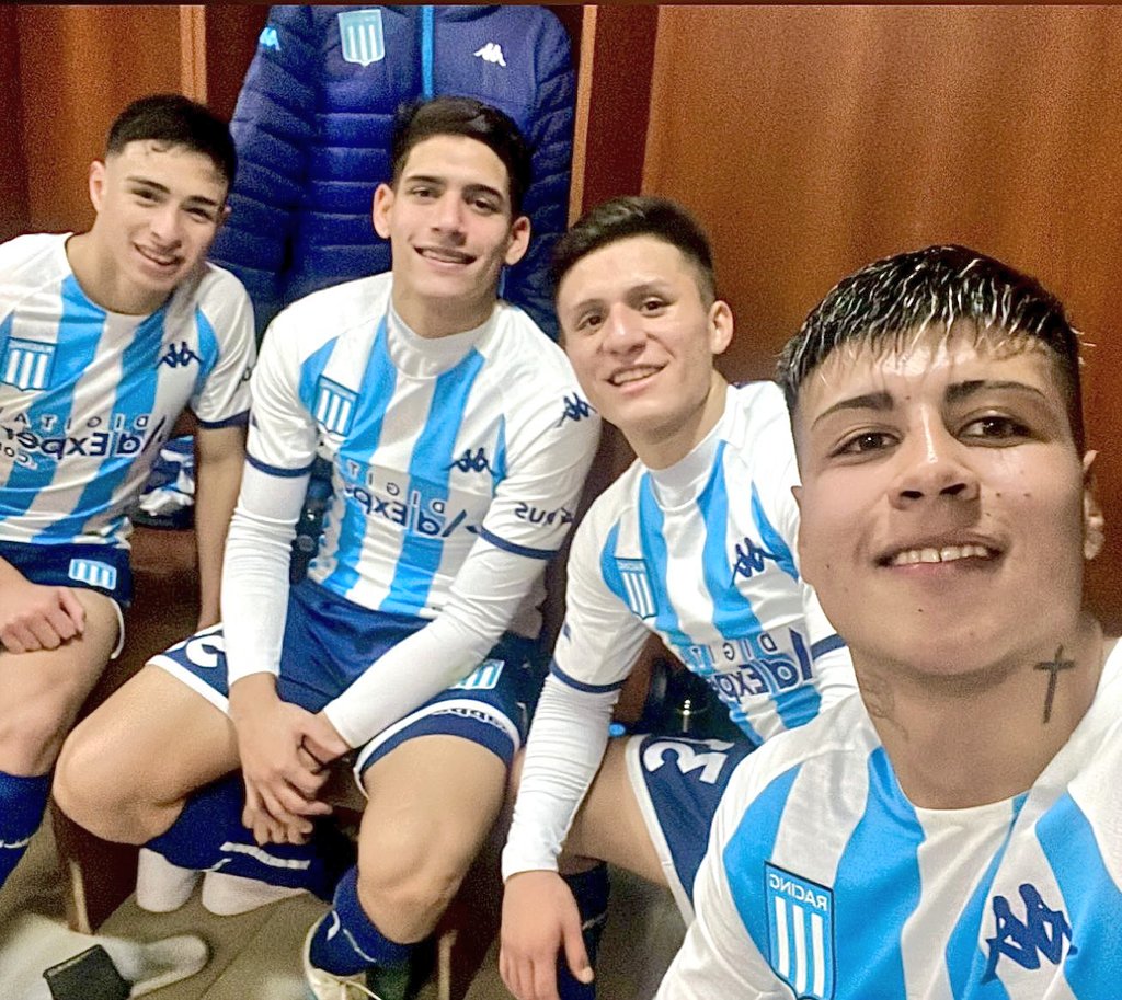 Racingmaníacos tweet media