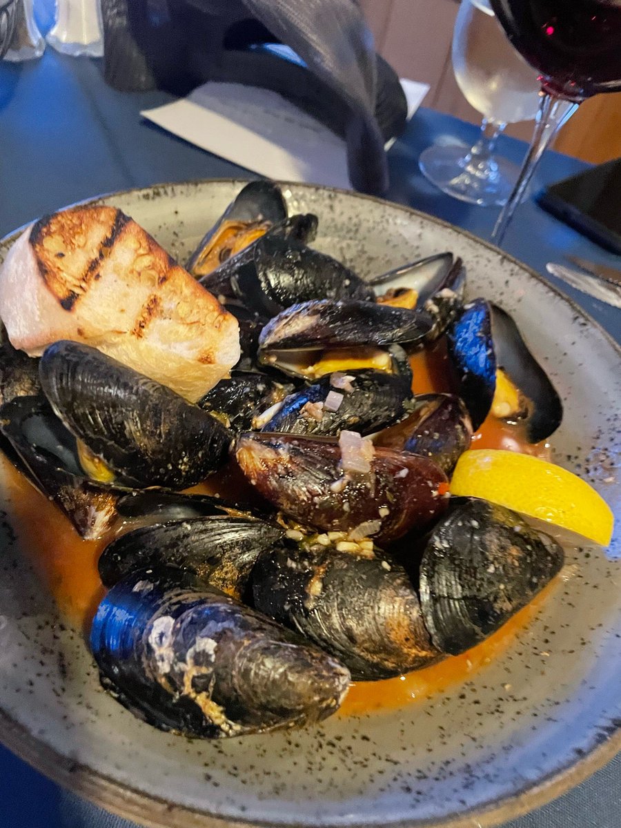 Erica2743858's tweet photo. I'm at Trapp Family Lodge Dinner Main Dining Room in Stowe, VT https://t.co/VzQs7izUQZ https://t.co/7rT5JI3sQF