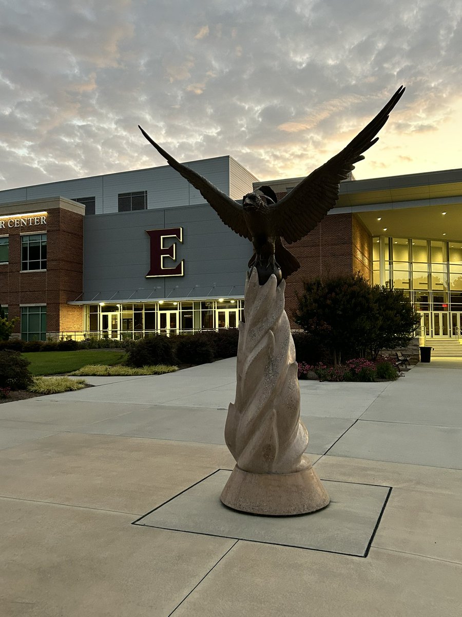 Coach Walker 🦅 tweet media