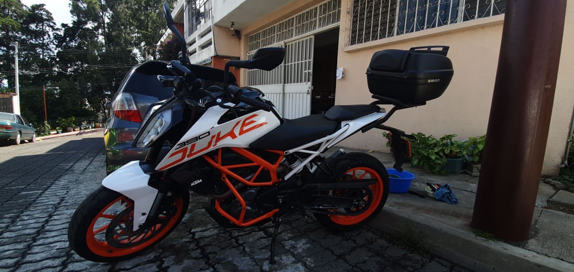 IreneU30_96's tweet photo. Hola a todos! 

Quisiera pedir su apoyo compartiendo este tweet!

El día de hoy asaltaron a mi esposo y le robaron su moto en el Trébol. Si la ven por favor informarme, se los agradecería muchísimo! 

Placa M630FVR

Mil gracias! https://t.co/Yq4oCpceW6