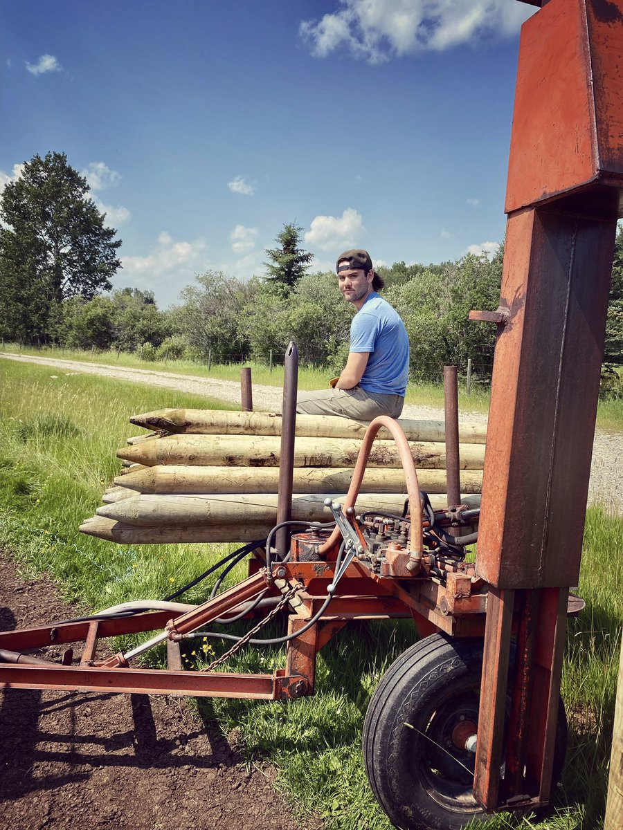 I just love this kid!!! 
#homemadeworkout