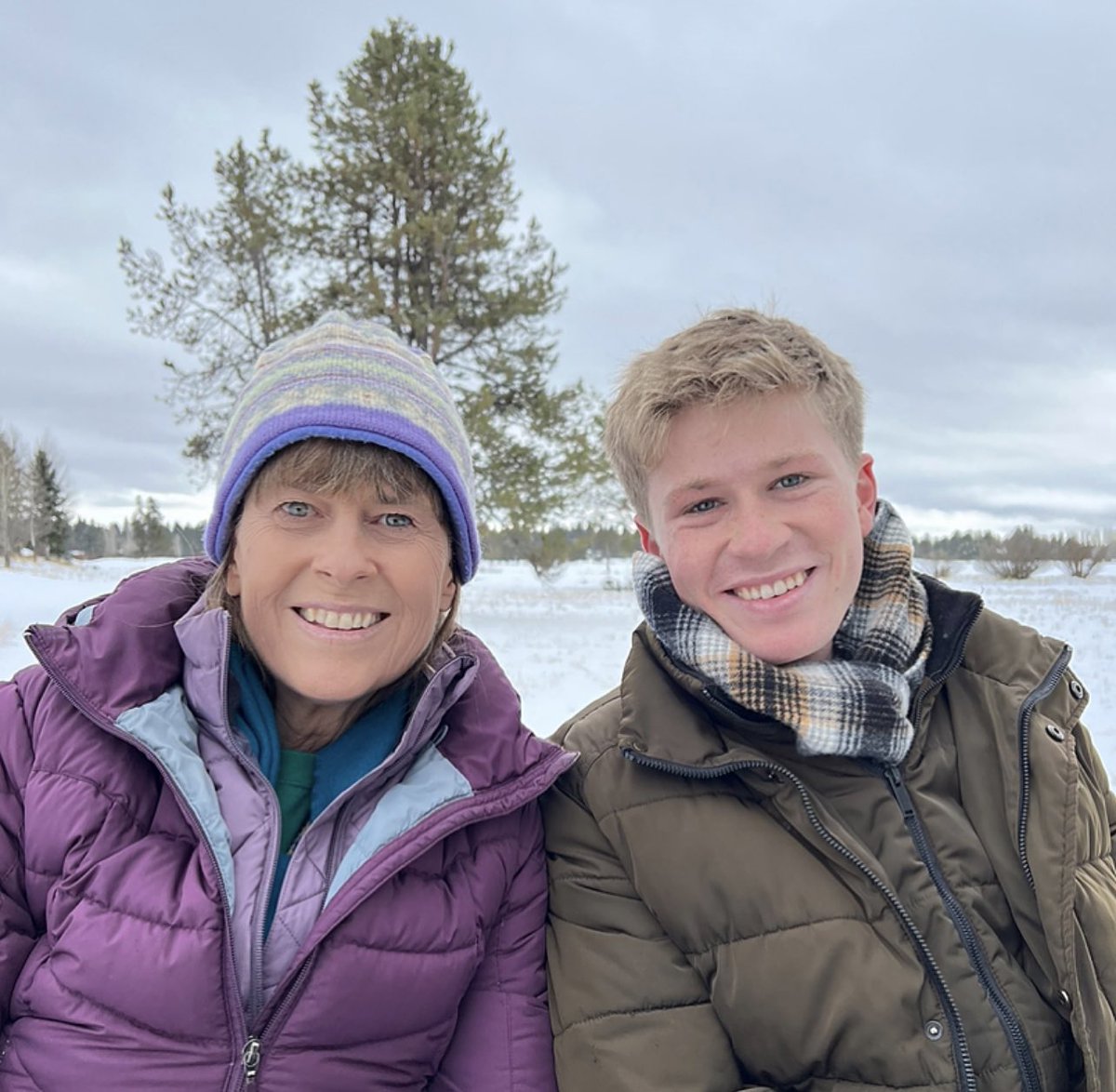 RobertIrwin's tweet photo. Happy birthday mum! You’ll always be the biggest inspiration and guiding light for me and Bindi. You are incredible, love you! 💙 https://t.co/kIRjoYwbzo