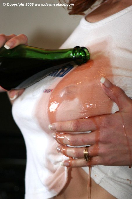 Cheers! https://t.co/PP0B2zAHHn<a href="/tag/fyp"class="tags"><span>#fyp</span></a><a href="/tag/dawnsplace"class="tags"><span>#dawnsplace</span></a>