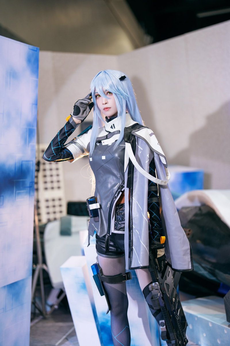 mikou_cosplay's tweet photo. I'm still reeling from the aftermath of AX2023, and these four days at @SnowbreakEN as Lyfe have been too much fun and too fast. Just as I was writing this, I realized that the game was ready to play! I will go to meet my Lyfe!
#Snowbreak #SCZAX
#Lyfe #animeexpo2023 #ax2023 https://t.co/wWJLeD7gjA