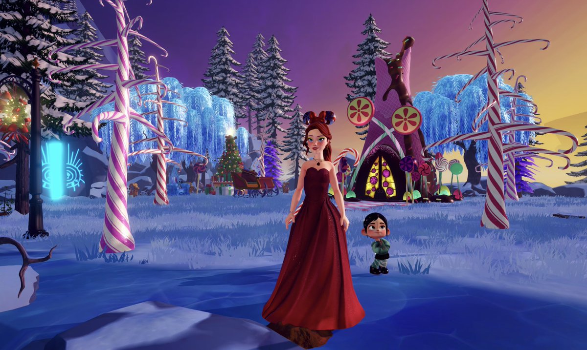 HappyExoBubble's tweet photo. Vanellope is just helping me up my Christmas game in #DisneyDreamlightValley https://t.co/YB08dyLlnP