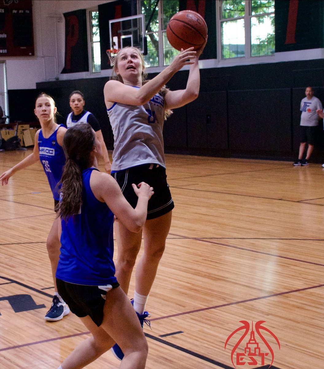 NYSTakeover's tweet photo. Today: Albany.
By Friday AM: the southwestern corner of Ohio for the culmination of @UANextGHoops play.

One last ride for @nyhavoc 2024s on deck. Glad I got to watch them get some run in tonight 📸 https://t.co/uf9Y9I1urN