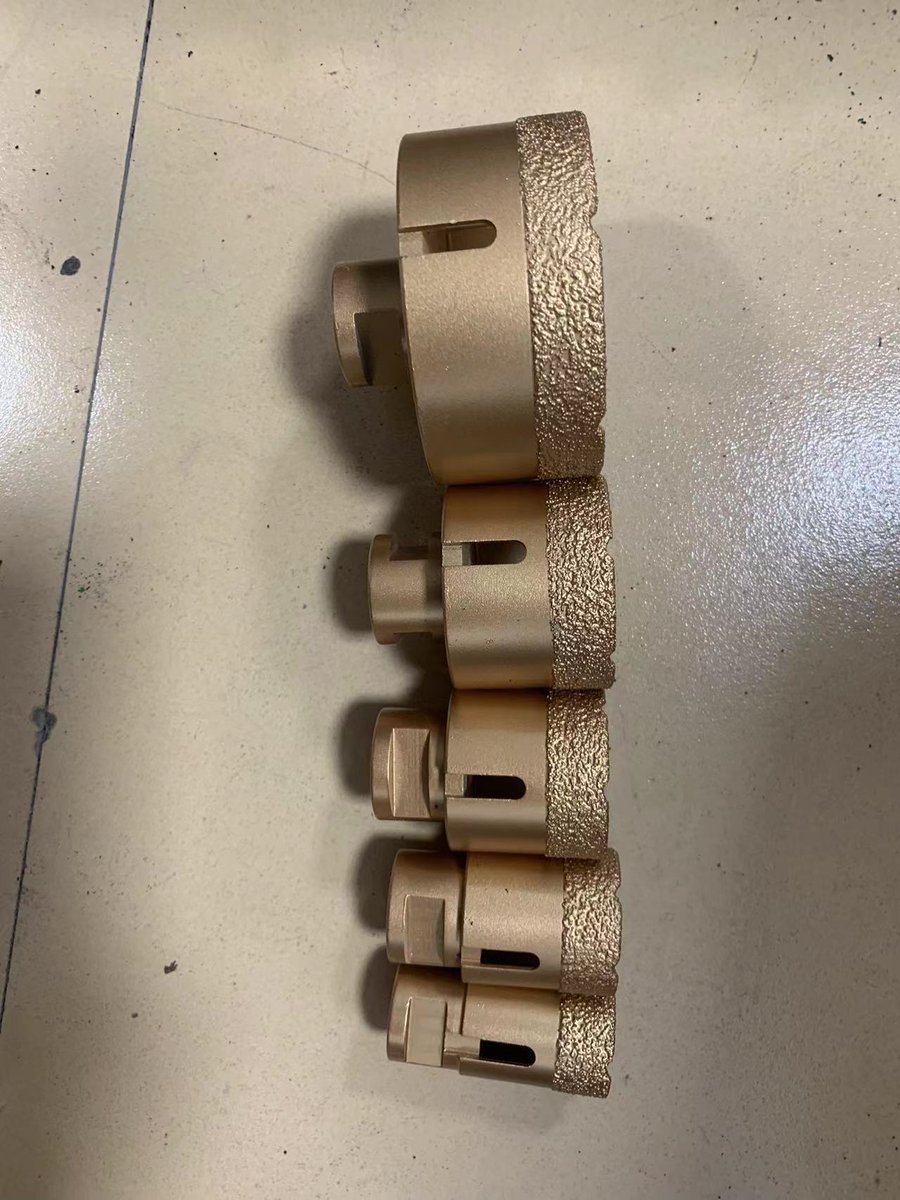 JaneLi30166037's tweet image. Brazed craftmaship of drill core bits for marble and ceramics
Dry usage. Nice Price.

Artigianato saldobrasato di foretti per marmo e ceramica
Utilizzo a secco. Bel prezzo.

Artesanía soldada de brocas para mármol y cerámica.
Uso en seco. Buen precio.

#corebits #diamondtools
