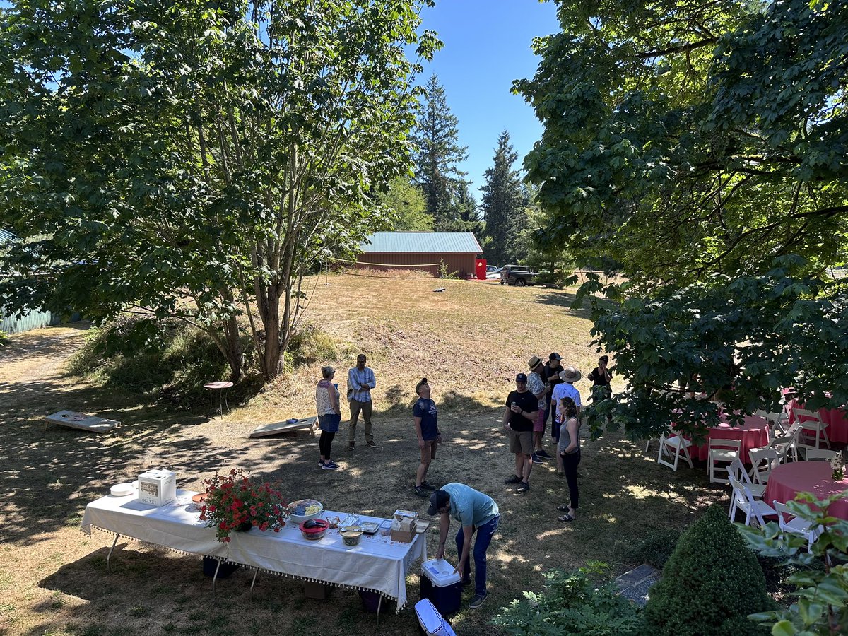 It's Matthew tweet media