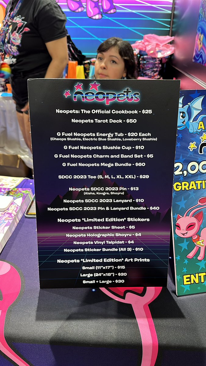 Neopets's tweet photo. The Neopets Team is having a great time at #SDCC2023 Preview Night! Make sure you stop by Booth 1129! ⭐️

#NeopetsSDCC2023 https://t.co/8DG8Q7gD9T