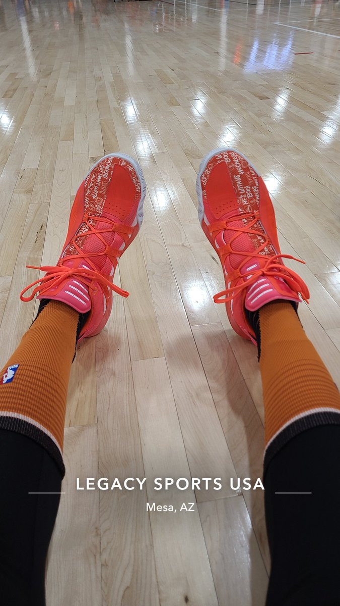 el_usiel's tweet photo. #basketball
#GettingTired https://t.co/EAqN3Cawfo