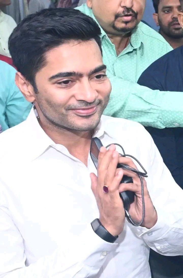 আমাদের #অহংকার ✊🏼 #AB 🙏
<a href="/abhishekaitc/">Abhishek Banerjee</a>