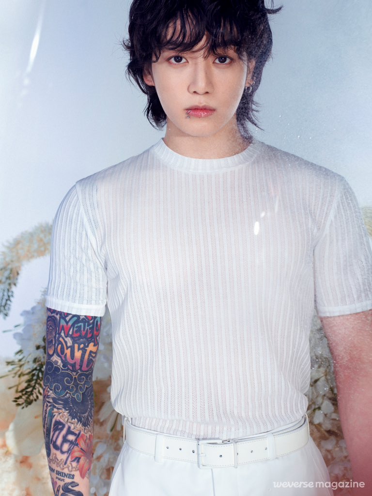 rockstarJKK's tweet photo. JUNGKOOK’S TATTOOS OUT IN THE 4K https://t.co/yv6cjZmfx8