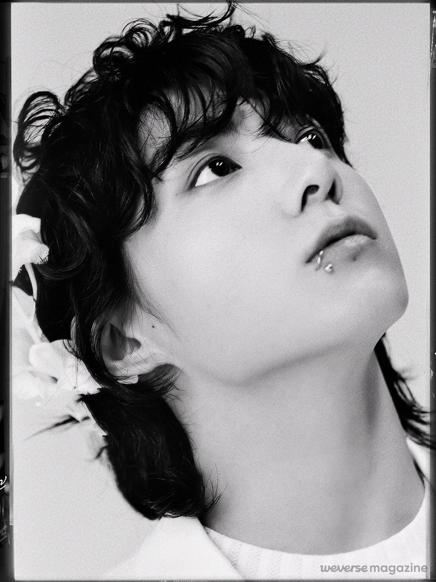 UniversBTS_'s tweet photo. 📸 Novas fotos de Jungkook para o Weverse Magazine! 😍

A própria perfeição! 🔥👑
[+]

🐋 @BTS_twt https://t.co/cti2cVKhxw