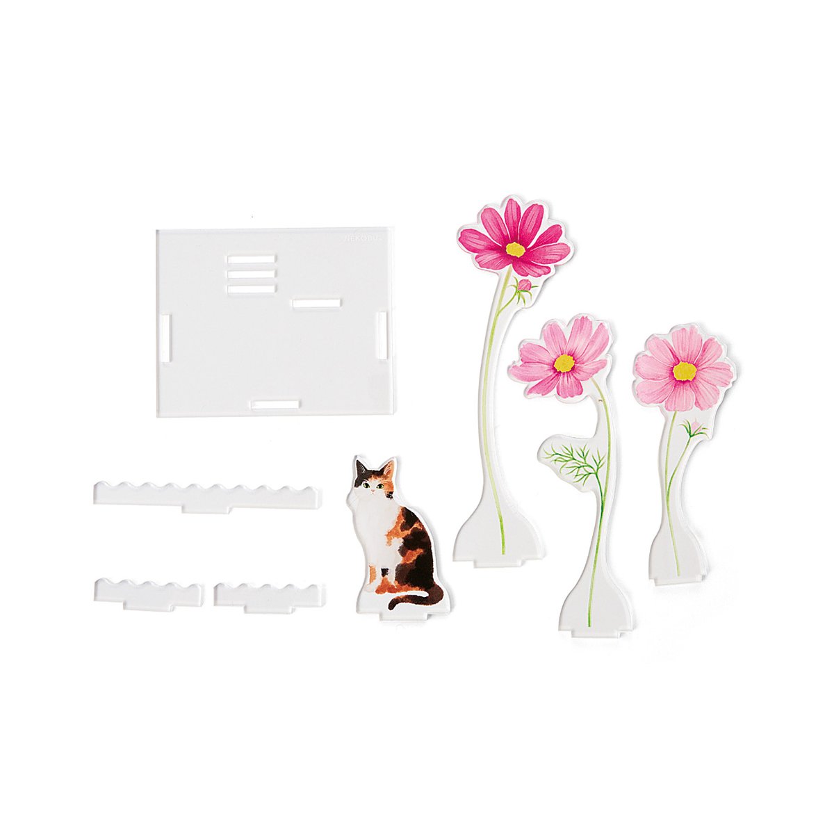 「猫と暮らしていても、お花の美しさが楽しめるアクリルトレイができました   本物の」|フェリシモ「猫部」のイラスト