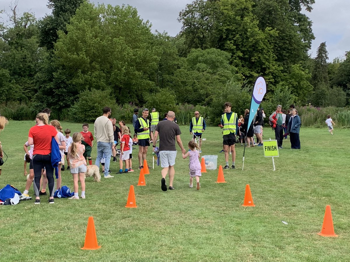 Enfield Town junior parkrun tweet media