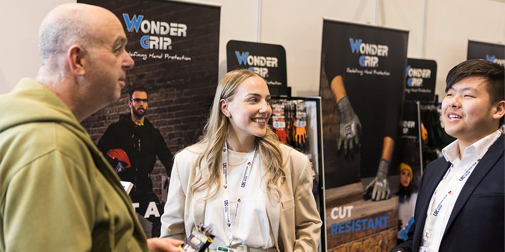 UK Construction Week tweet media