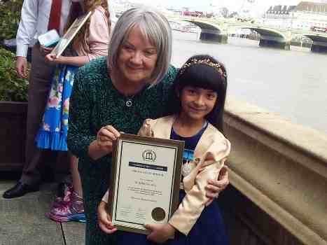 ptindianews's tweet photo. Moksha Roy, a seven-year-old Indian-origin girl, has been awarded the British Prime Minister’s Points of Light award 
@BritishPM @GOVUK @10DowningStreet #Internationalnews #Moksharoy
https://t.co/tPHLRZ58Fw https://t.co/cSAiP9pzMr