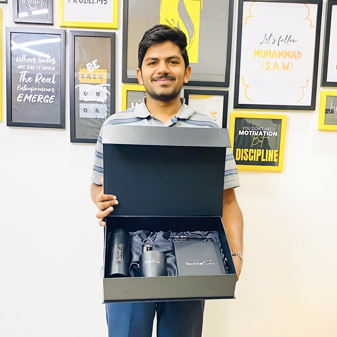 technocues's tweet photo. Welcome ๐ to the Technocues Tribe!
Weโre thrilled to have Qaisar Rehan & Gulfam Murtaza as 3D artists on board.
Canโt wait to see the incredible artwork ๐จ, theyโll bring to the table.
#technocues #socialmediamanager #smmarketing #socialemediamarketing #digitalmarketingagency https://t.co/f4HjnaLuiL