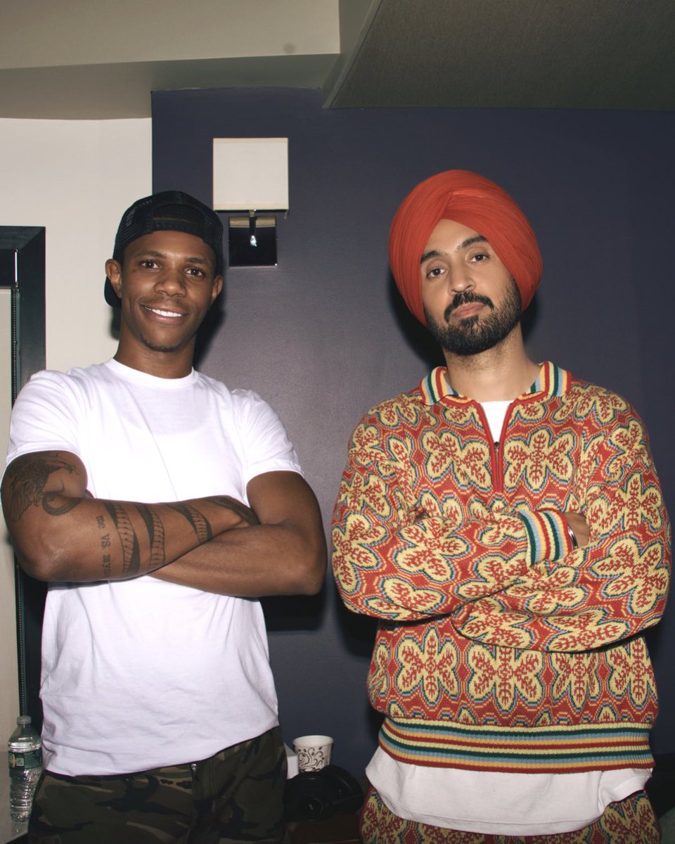 diljitdosanjh's tweet photo. 😎 https://t.co/ulugl1tLj7