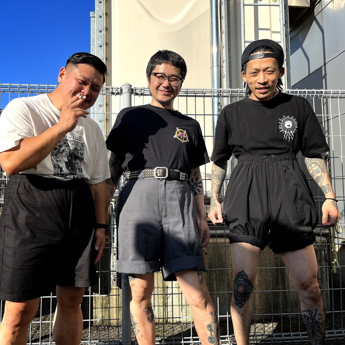 これからのライブハウスキッズは短パン・ヒザ出しでキメろ！ ヒザ小僧