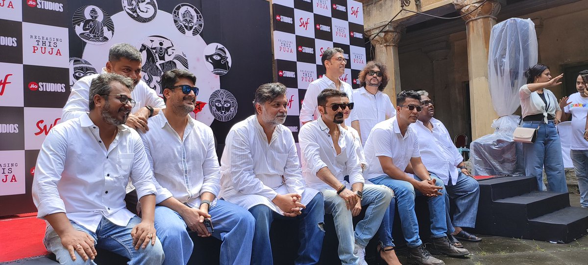 binodon_india's tweet photo. Some glimpses of #officiallogo unveiling ceremony of bengali movie #DawshomAwbotaar .
@SVFsocial @srijitspeaketh @SVFMusic @prosenjitbumba @jiostudios @AnirbanSpeaketh @Jisshusengupta @JayaAhsan2 @aroyfloyd @rupamislam74 @iindraadip #SoumikHalder #JyotiDeshpande @shrikantmohta https://t.co/fC2oB9A2Jf