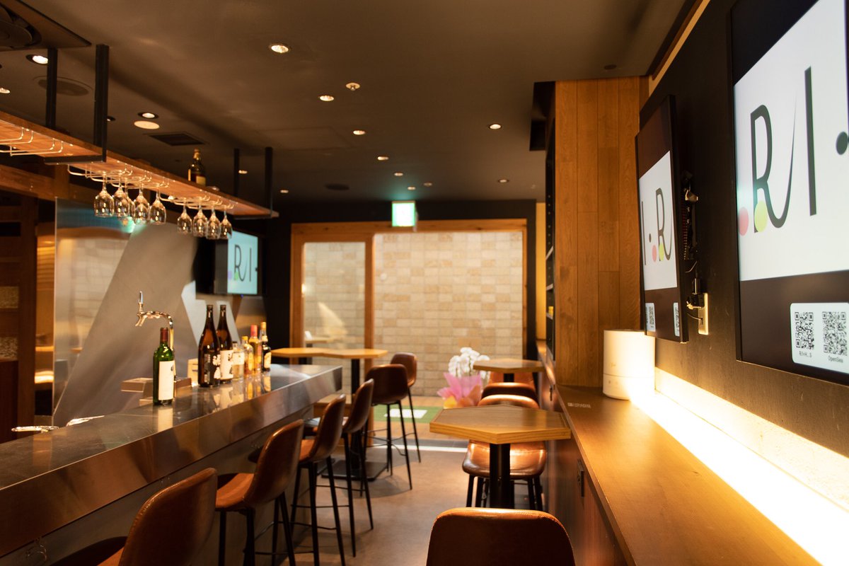 nagoyanft's tweet photo. 【営業時間のご案内】
Open　17:30
Close　22:00　L.o 21:30

【定休日のご案内】
日曜　祝日　第1･3土曜

【夏季休業】
8月11日〜8月16日 https://t.co/84qqKdDoRR