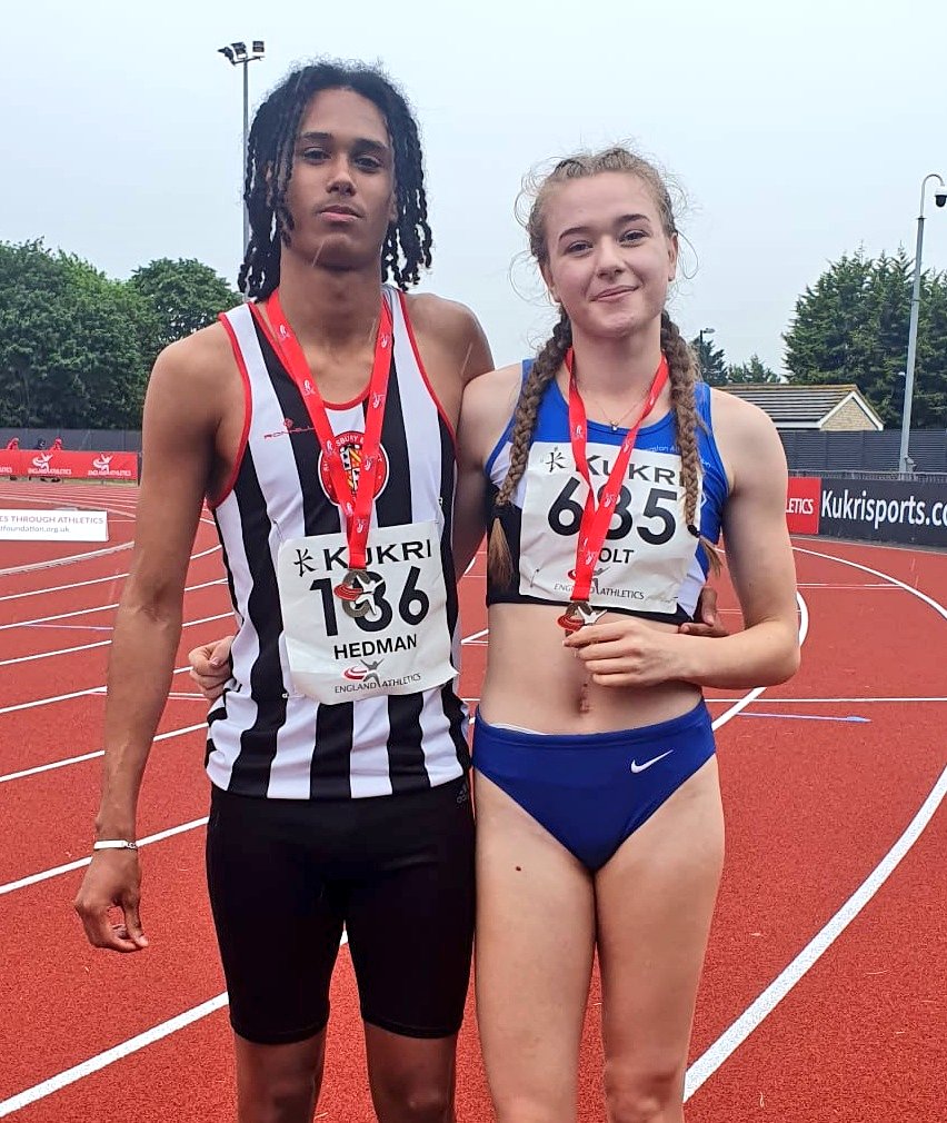 sports_momentum's tweet image. BIG NEWS

These two are off to the European U20 Champs.

Huge congratulations to Ruben and Kira on a fantastic achievement.

All at Momentum will be supporting you as you go and take your rightful place amongst the elite in Europe.

#britishathletics #athletics #hurdles #euroU20