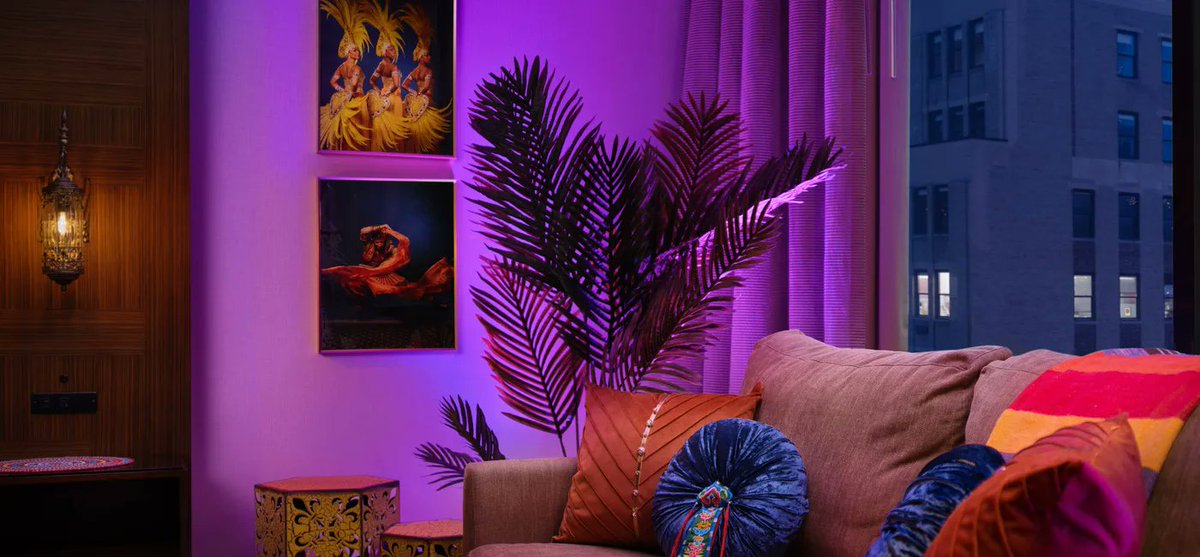 BookMyBharat's tweet photo. Hilton New York Times Square introduces the Aladdin Suite to commemorate the Broadway show.

#NewYork #NewYorkCity #NewYorkForever #NYC #TimesSquare #aladdin #BROADWAY #theatre #hotel #hotels #Hospitality #BookMyBharat https://t.co/yQrwXNTLk1