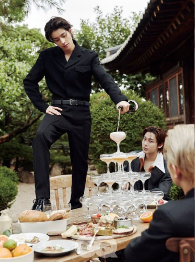 AboutMusicYT's tweet photo. Jake of ENHYPEN makes people gasp in new photos for GQ Korea. https://t.co/walZHHl4cB