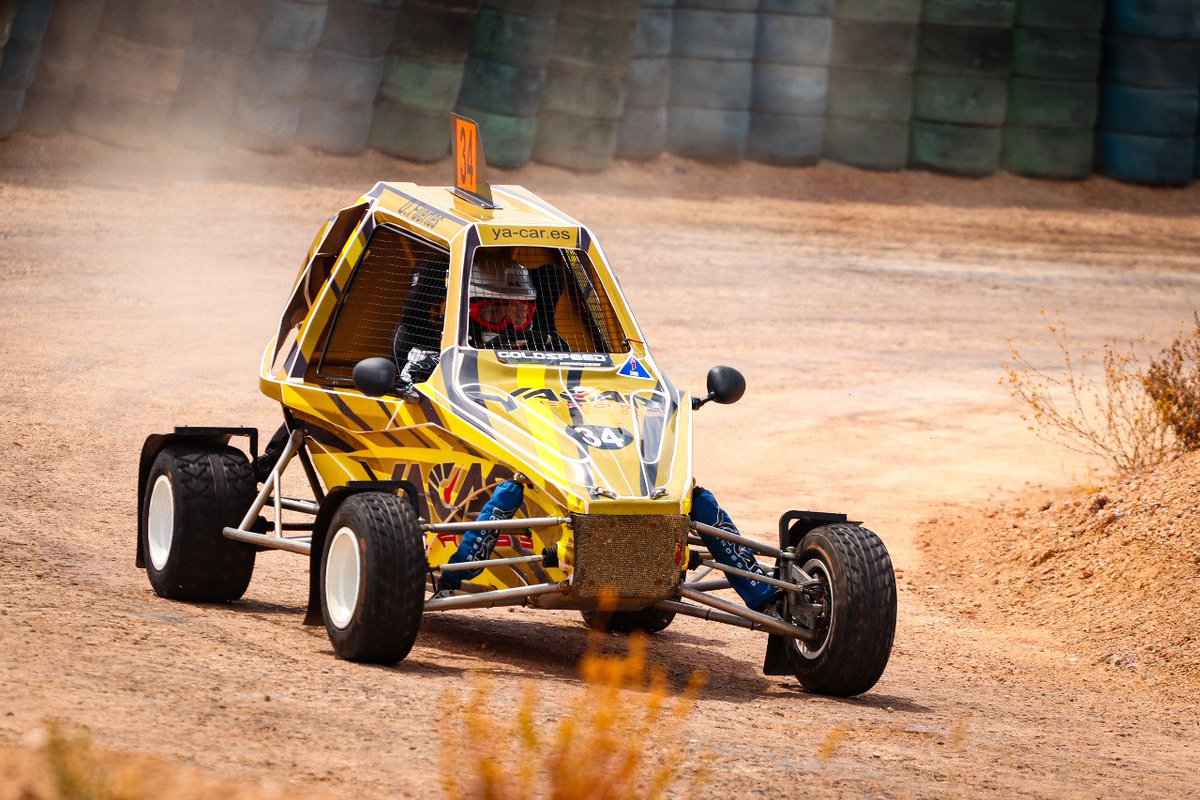 CERX_RFEDA's tweet photo. 🆕 El futuro está aquí y la próxima generación de pilotos viene pisando muy fuerte 🔥🔥
Para acercar el #Rallycross a los más jóvenes, en el @CircuitCalafat nació el nuevo #RXTraining, un programa deportivo no competitivo.
Próximo #RXTraining 🔜 Sever do Vouga (14-15/10)
#CERX https://t.co/8RWPXa0JYj