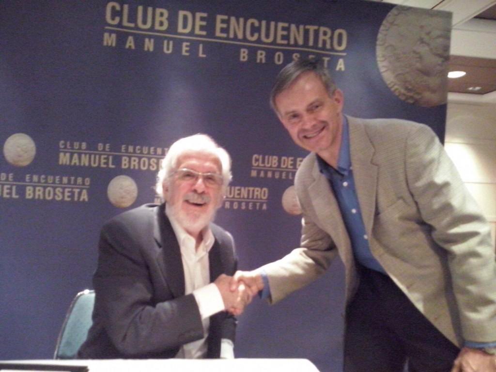 VicentJM's tweet photo. La filosofía, una necesidad vital. Sabia reflexión de @irenevalmore. Hace tiempo, la @REF_Filosofia me pidió mi opinión como científico sobre la enseñanza de la filosofía. Quedó grabada en https://t.co/1dFnsGLW1h. El gran Forges se hizo eco de algo que dije en el vídeo. https://t.co/ENejYVjHlu