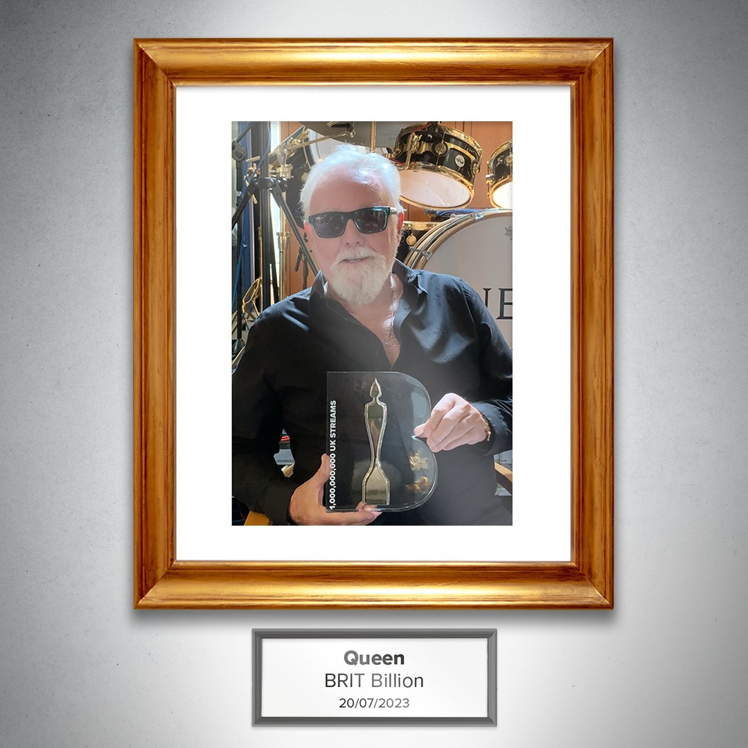 QueenWillRock's tweet photo. QUEEN PRESENTED WITH A BRIT BILLION AWARD! 🏆Queen have been presented with a BRIT Billion Award by the BPI. The BRIT Billion Award celebrates the band’s outstanding achievement as recording artists in surpassing the landmark of one billion career streams in the UK – as calculated by the @officialcharts Company.
More at https://t.co/HqeeqtNXVW
@bpi_music