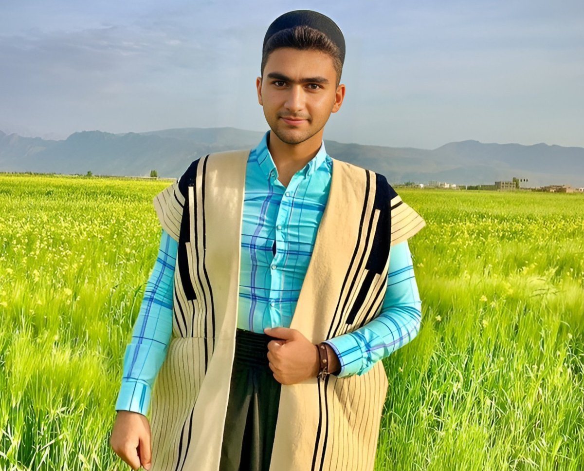 Λ L I Я Σ Z Λ tweet media