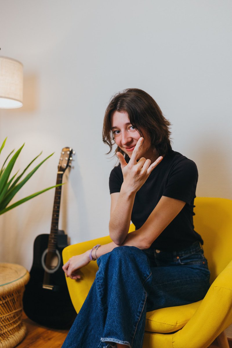 agenciawitis's tweet photo. Seguimos con el #Witeam. Si le preguntas a Chat GPT por Burgos y música, primero saldrá @estoesLaMODA y después seguramente @terereesa. Así son las cosas.
Su playlist 👉🏼 https://t.co/866I2E5Osl https://t.co/gf9jcFp7Cn
