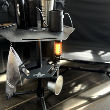 bridger_bicasa's tweet photo. 《5050 WORKSHOP》COFFEE SIDE TABLE新入荷！

サイドテーブルとしてのサイズ感で、2WAY STANDなどがセット出来る拡張性の高いテーブルです。
コーヒーを淹れる時はもちろん、ちょっとした小物を置いたりも出来ます！

#5050workshop
#2waystand
#サイドテーブル
#テーブル
#BICASA https://t.co/IqhhkViCbd