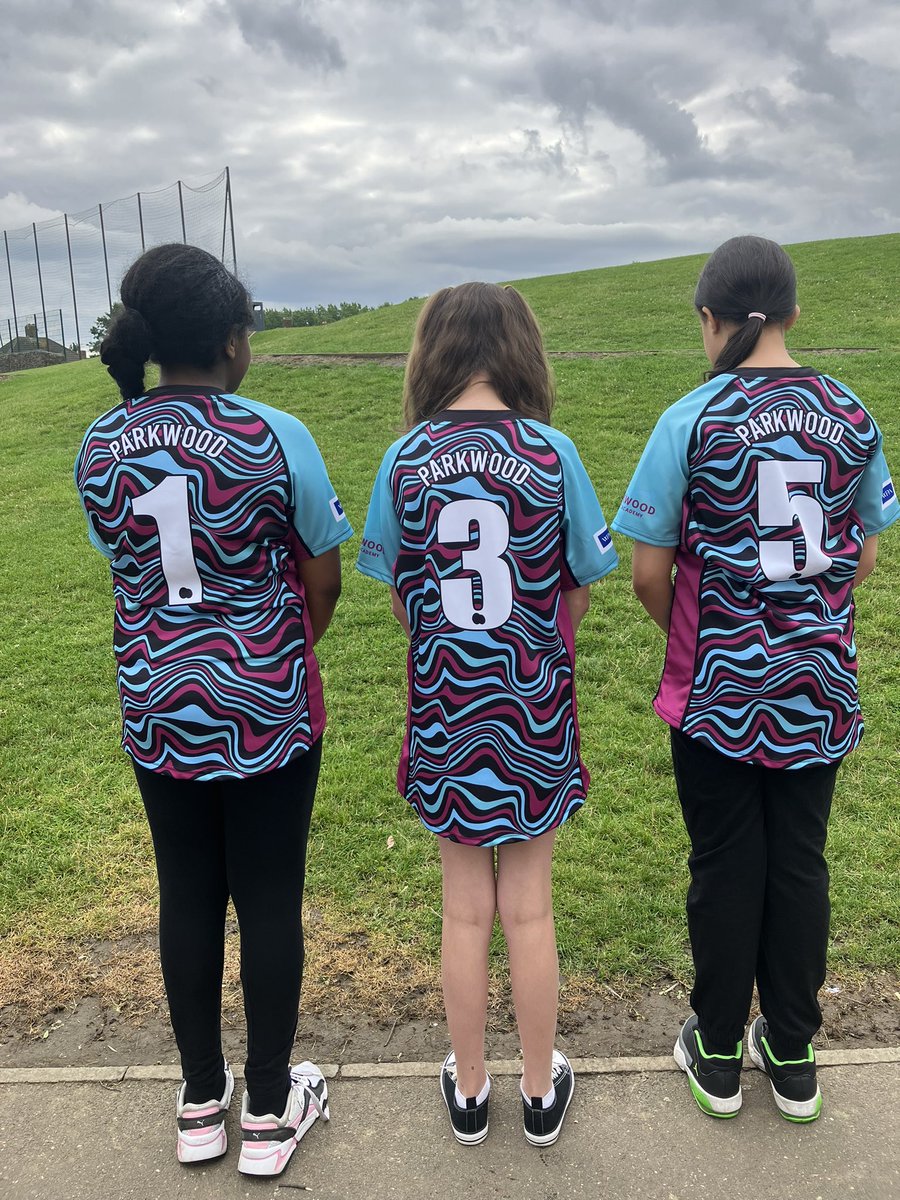 Thanks to <a href="/WPAHealth/">WPA Health Insurance</a> for funding <a href="/ParkwoodAcademy/">E-ACT Parkwood Academy</a> new Rugby kit! Here is some of our Rugby team showcasing our <a href="/myoddballs/">OddBalls</a> kit <a href="/ParkwoodPE/">E-ACT Parkwood Academy PE</a>