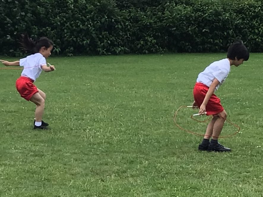 StPhilipsY4B's tweet photo. Sports Day! #teamsphilips https://t.co/XMxpowhCBZ