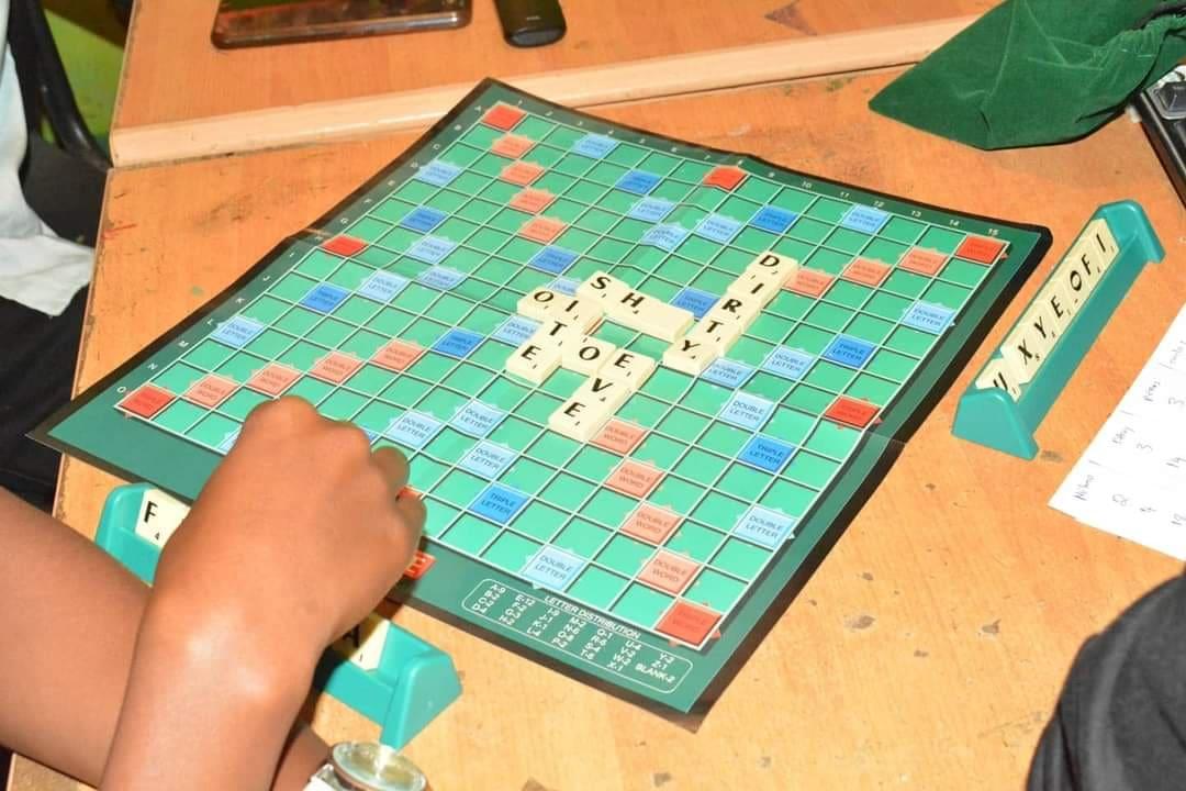 mukuruyouthI's tweet photo. Today, being #GamingThursday, our hub is open to anyone who would love to enjoy ludo, scrabble, tennis, poker and chess. Having a game together would really help in minimizing anxiety during these demonstration times. Karibu sana. #MuYIHub https://t.co/M3BQ26y8aj