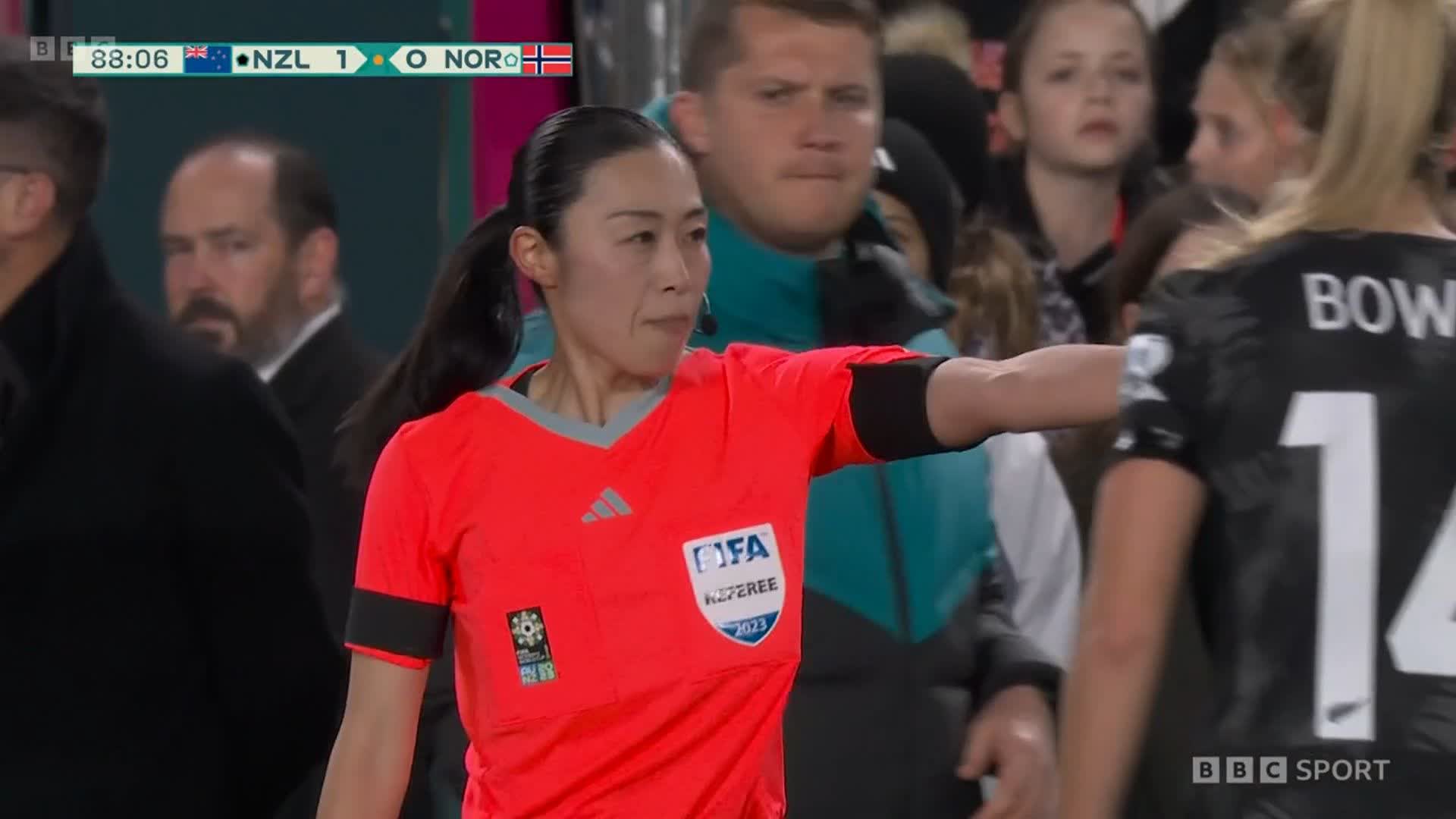 Dale Johnson on Twitter: "Very clear with the referee announcing a