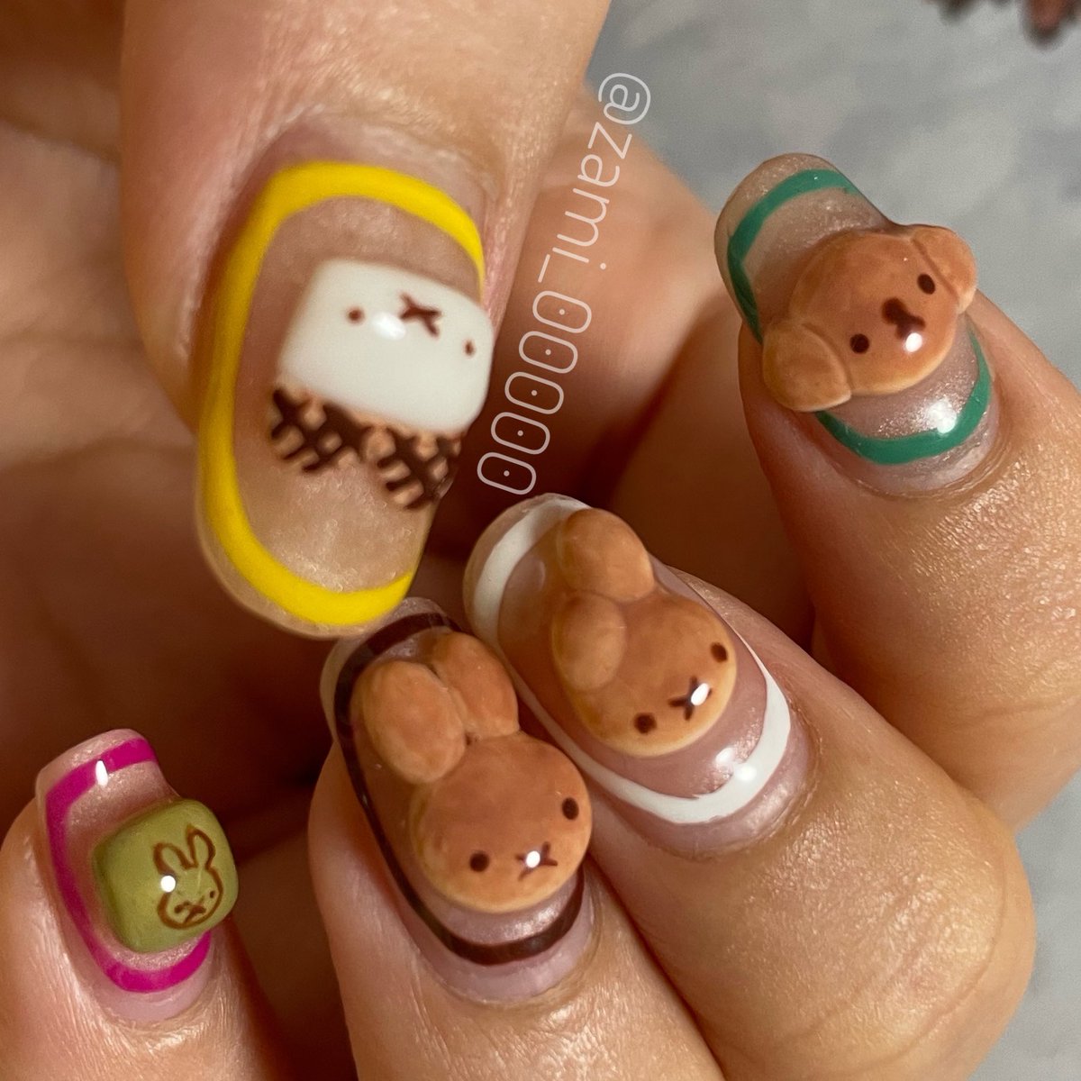 かなり前のだから甘いとこあるけど💅
いちばん大好きなキャラクター🐰
(ネイル好きな人と繋がりたい…🥹)

#ミッフィーネイル
#セルフネイル 
#ジェルネイル