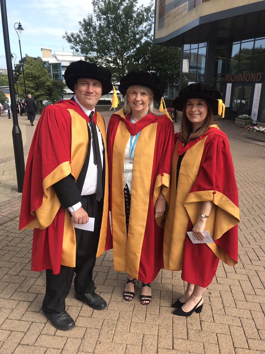 So pleased to be at graduation with 2 doctoral #radiographer today. Proud supervisor of @JBSportRad from @radiography_UoB and manager of @martineharris82 from @MidYorkshireNHS