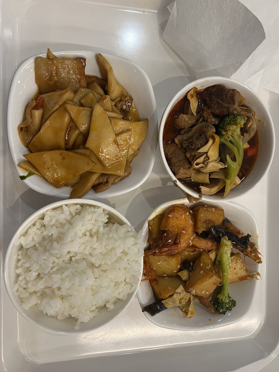 buggyqin's tweet photo. 午餐 油➕辣，一般般，三个菜全不OK https://t.co/o1z8kTaVdP