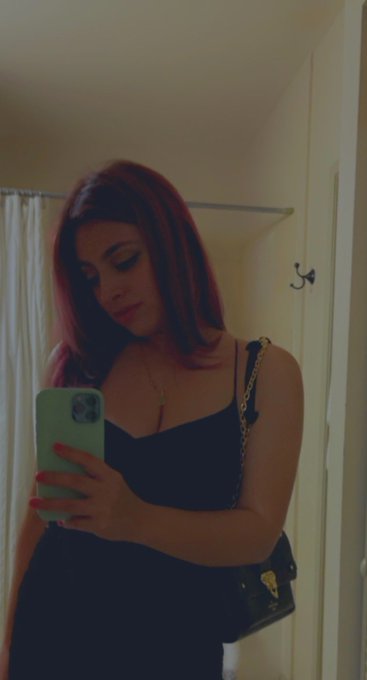 Sorry twitter I&rsquo;ve been a bit distracted! How&rsquo;s it going?? 🤟🏽 https://t.co/vDTQJbztfn