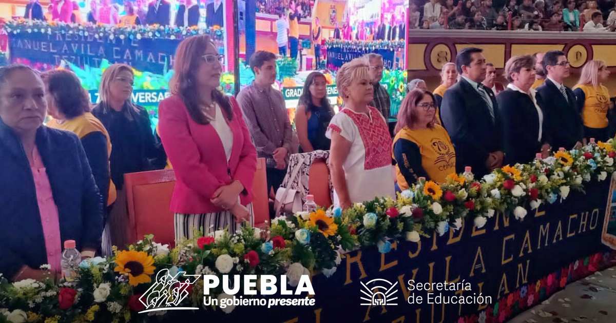 SEPGobPue's tweet image. Durante la ceremonia de graduación de 645 estudiantes de educación básica del Centro Escolar "Manuel Ávila Camacho", ubicado en Teziutlán, la secretaria de Educación, @MerloIsabel reconoció el compromiso y desempeño del magisterio poblano, en beneficio de la comunidad educativa.