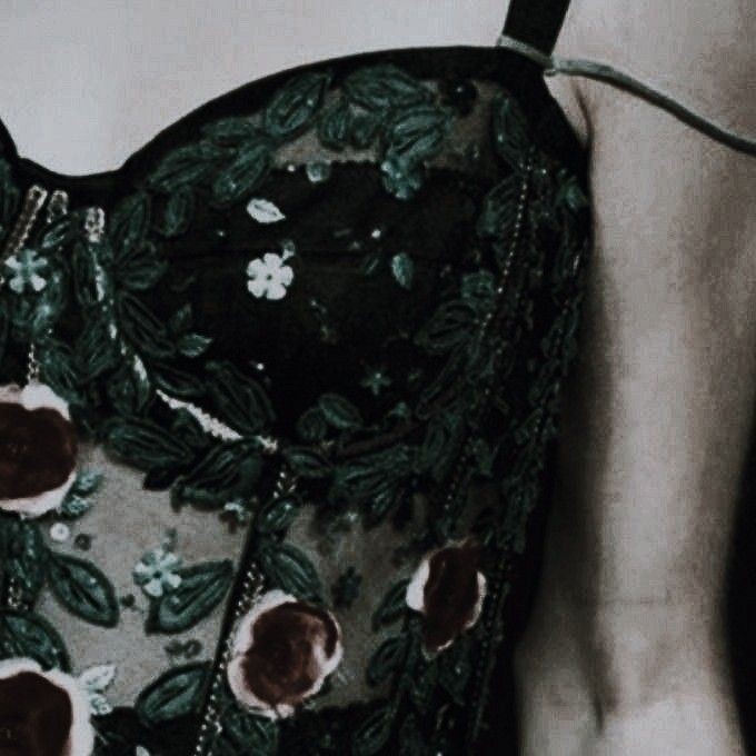 𝒂𝐝𝐞𝐥𝐥𝐚 𝒘𝐨𝐥𝐟𝐟. tweet media